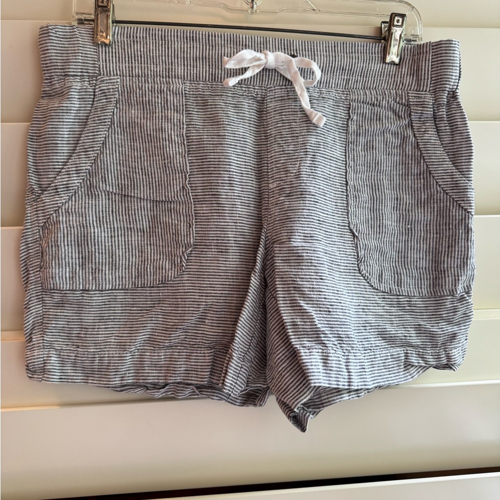 Athleta Striped Navy and White Women's Linen Shorts